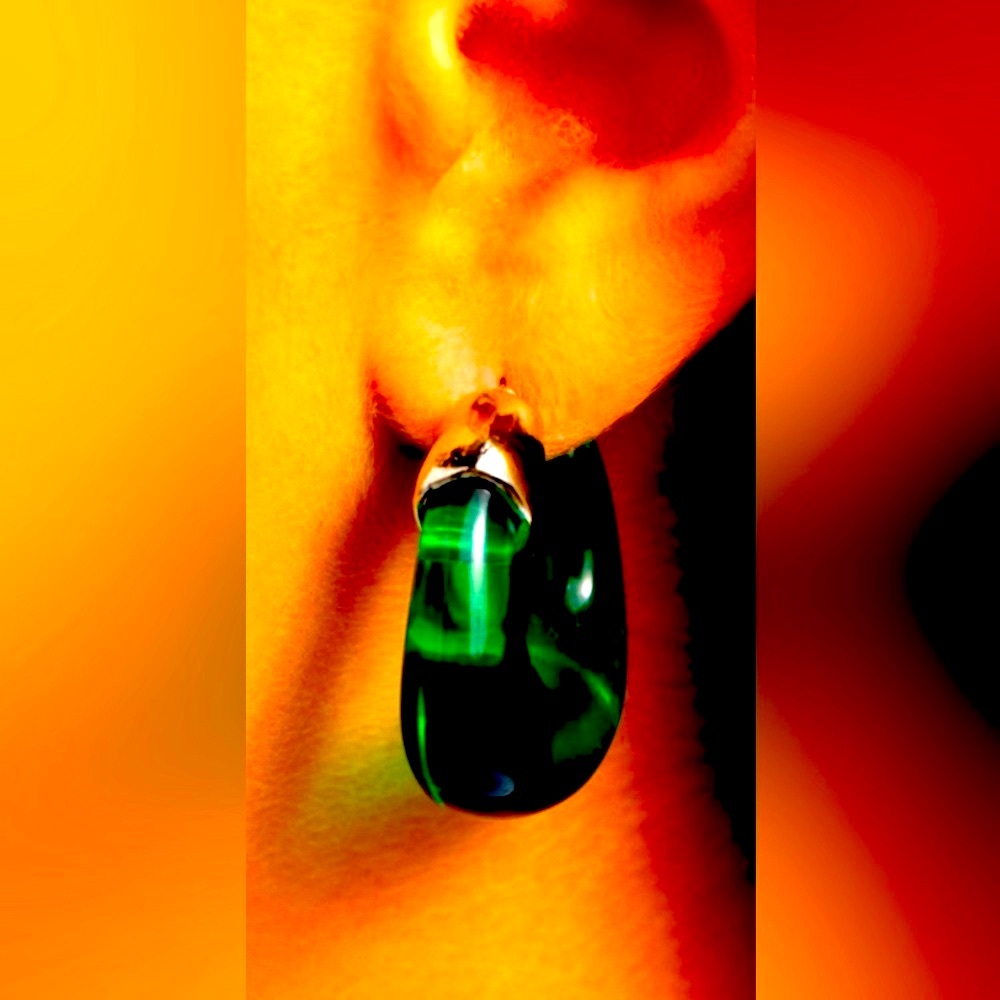 💚⚪️💚 “CLEAR CHARM” GREEN HOOP EARRINGS ~ PAPARAZZI❗️💚⚪️💚